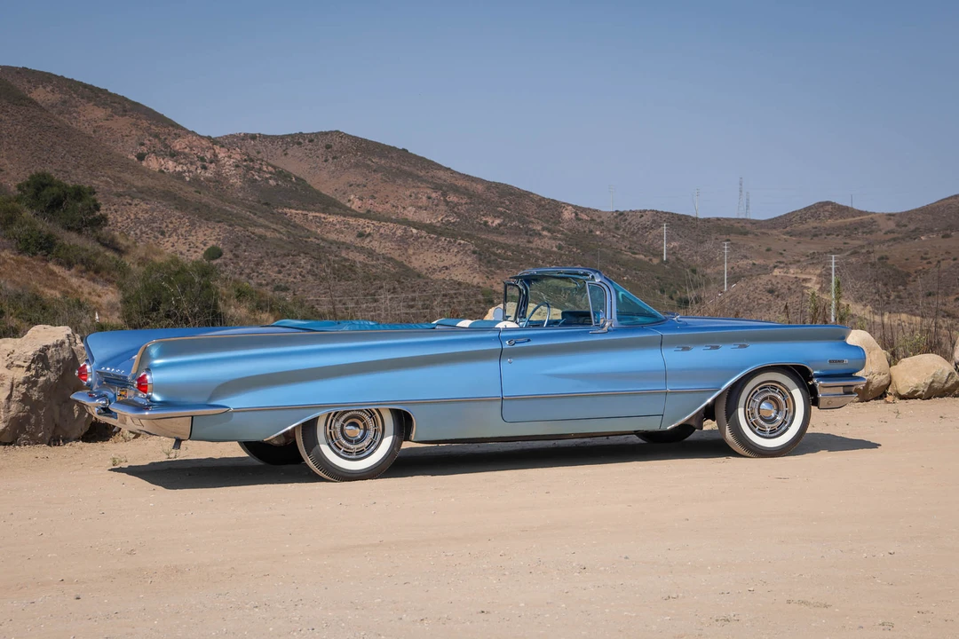 1960 Buick Invicta - Image 12 of 31