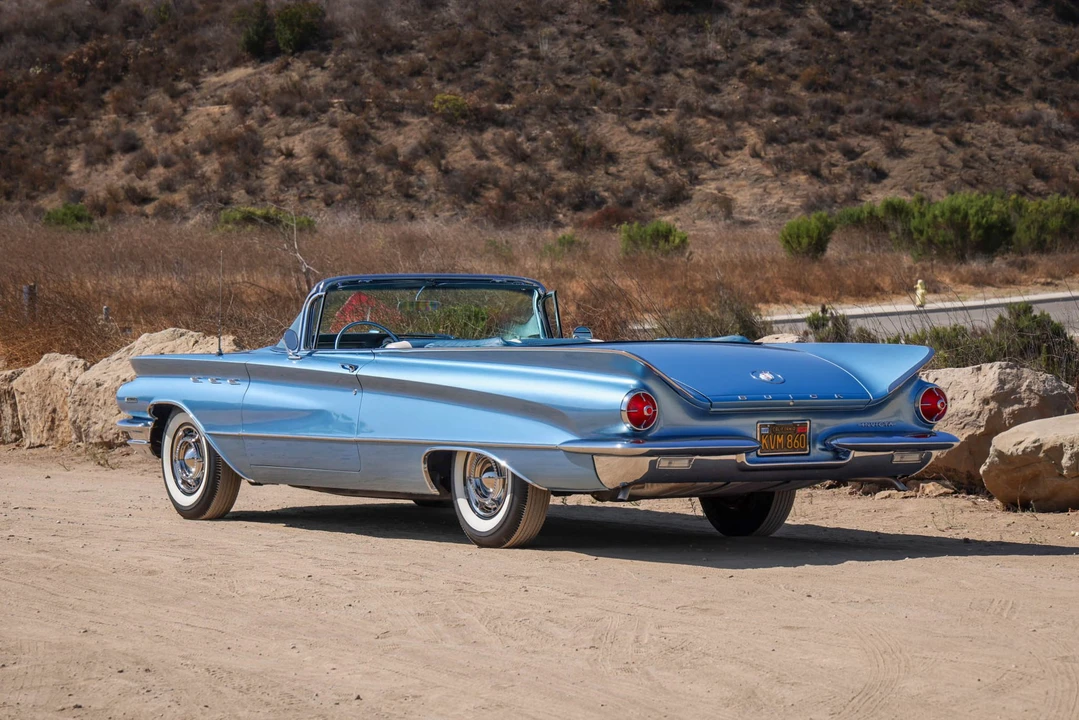 1960 Buick Invicta - Image 7 of 31