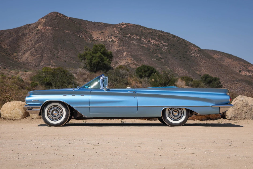 1960 Buick Invicta - Image 5 of 31