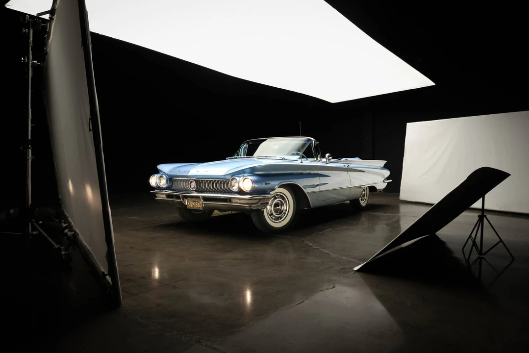 1960 Buick Invicta - Image 18 of 31