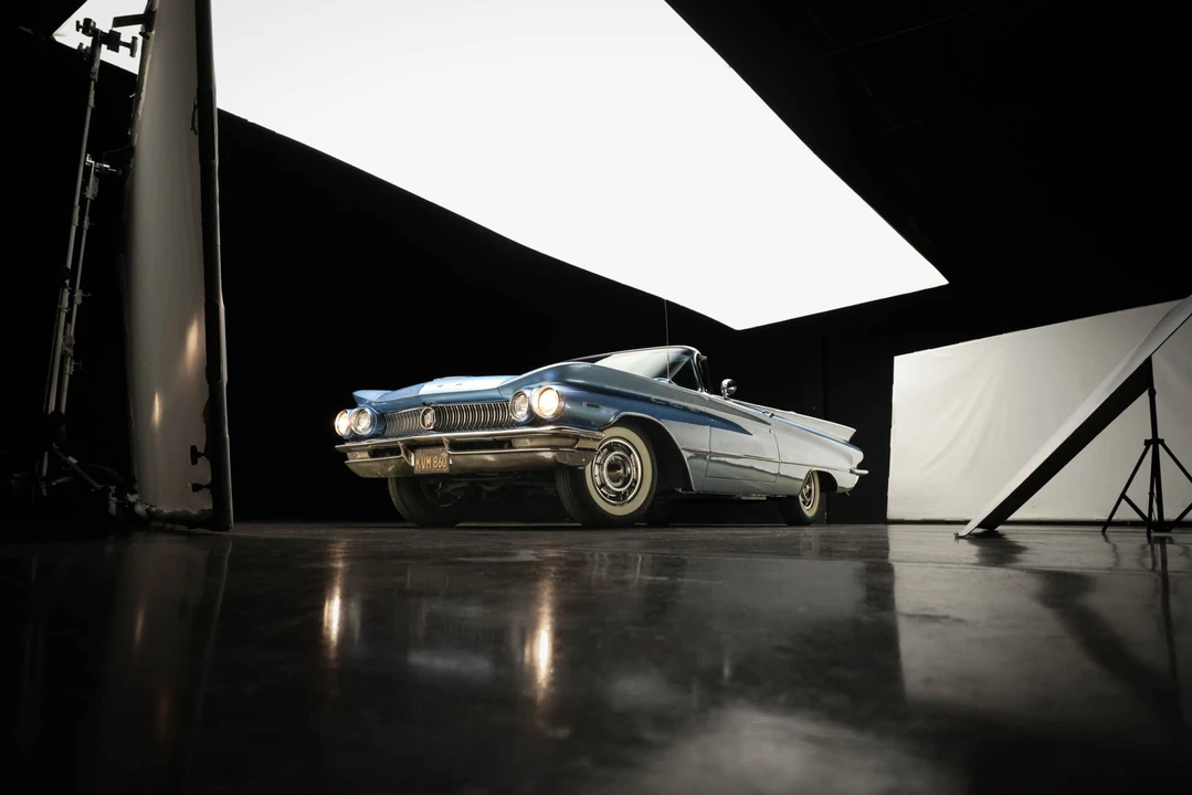 1960 Buick Invicta - Image 20 of 31