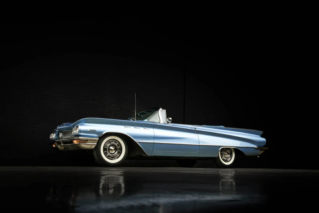 1960 Buick Invicta - Image 23 of 31