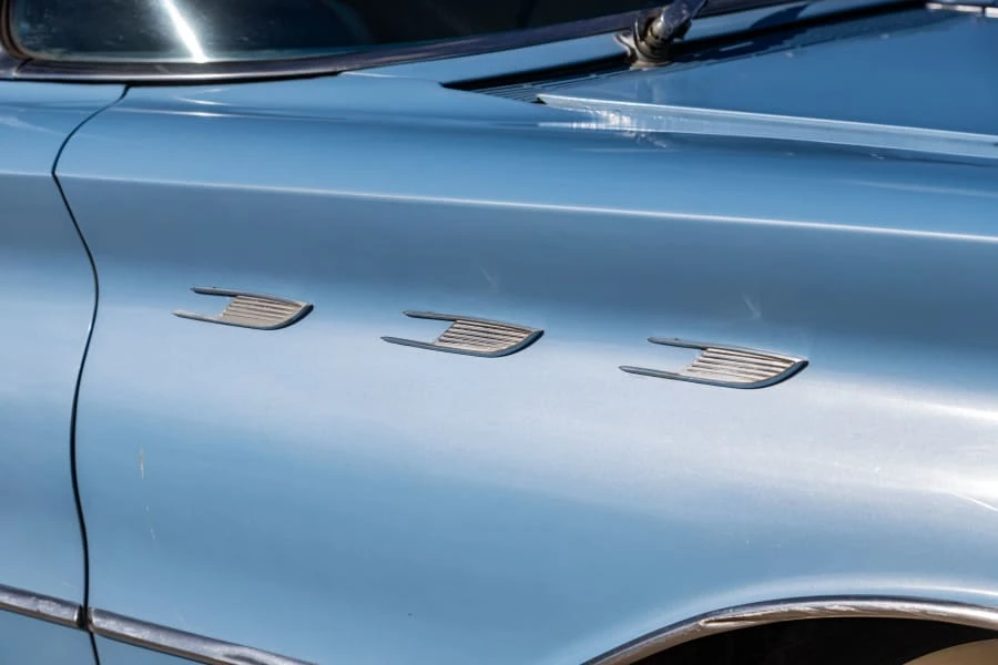 1960 Buick Invicta - Image 12 of 31