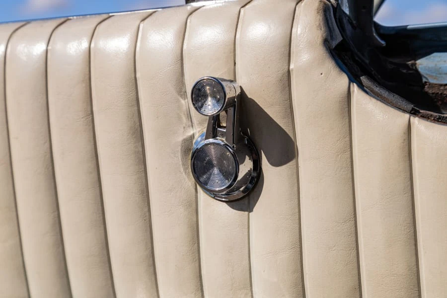 1960 Buick Invicta - Image 26 of 31