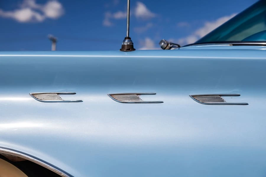 1960 Buick Invicta - Image 18 of 31