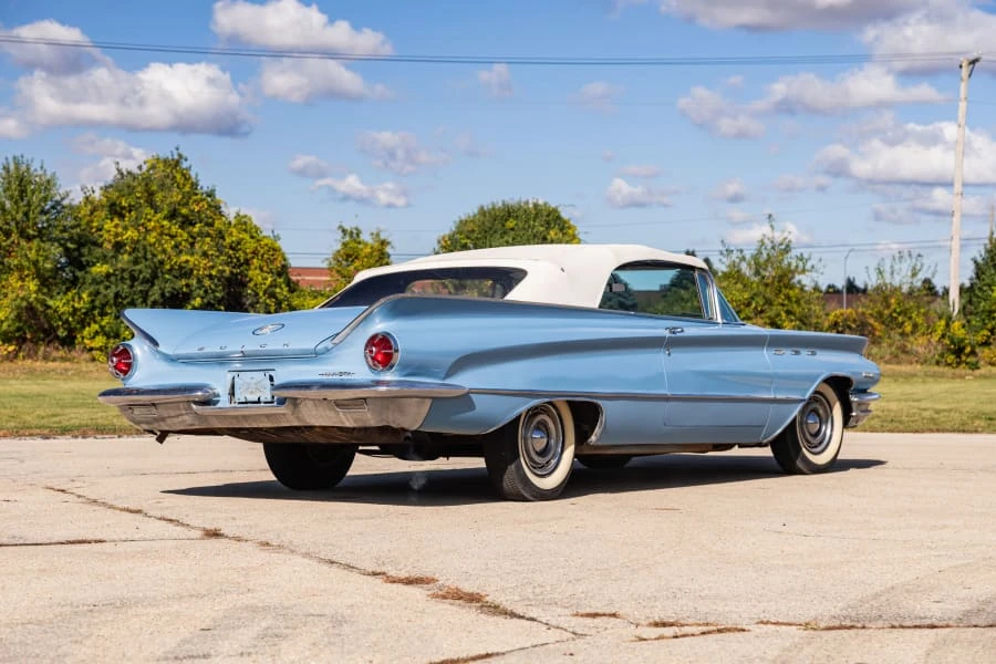 1960 Buick Invicta - Image 3 of 31