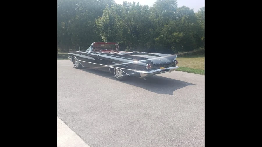 1960 Buick Invicta - Image 3 of 4
