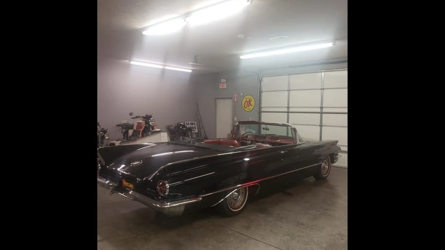 1960 Buick Invicta - Image 4 of 4