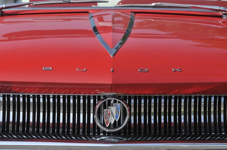 1960 Buick Invicta - Image 9 of 11