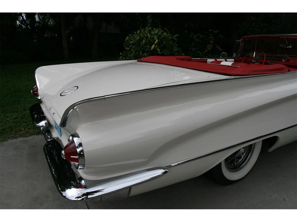 1960 Buick LeSabre - Image 6 of 28