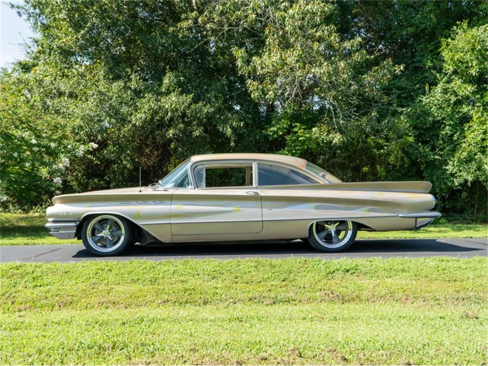 1960 Buick LeSabre - Image 3 of 31
