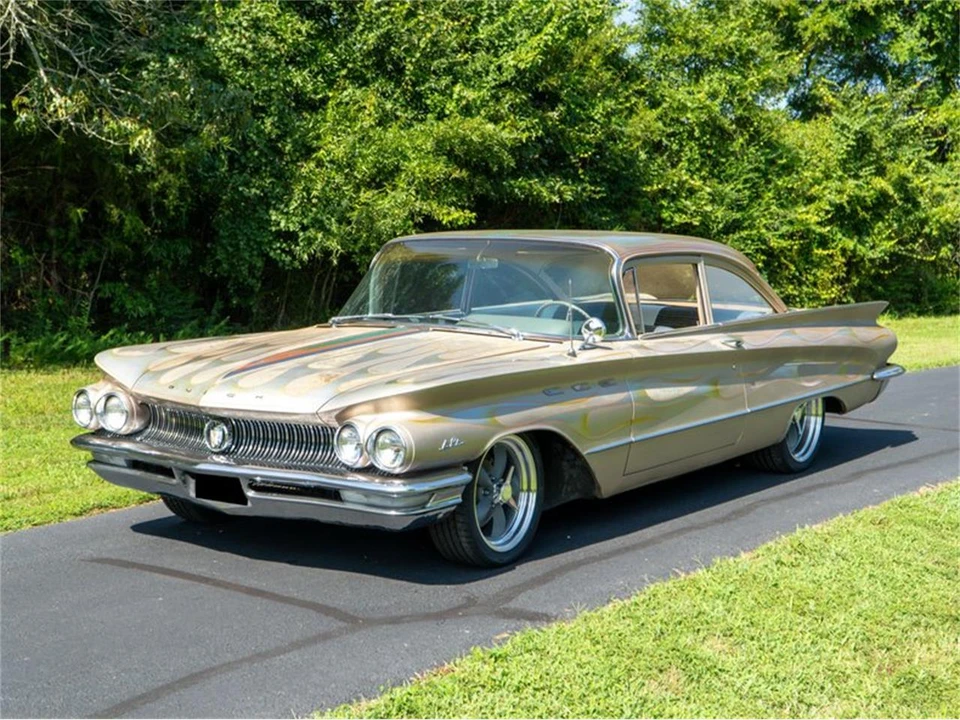 1960 Buick LeSabre - Image 2 of 31