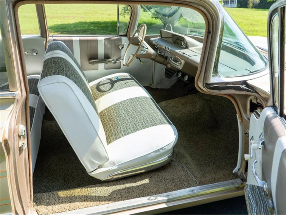 1960 Buick LeSabre - Image 26 of 31