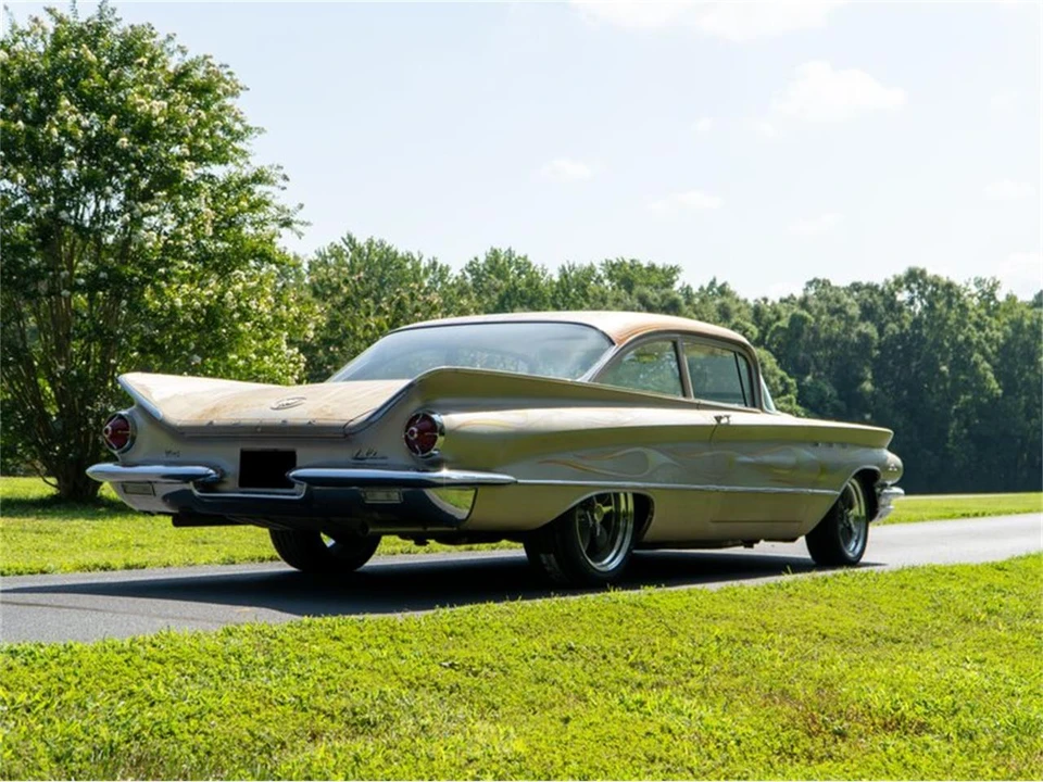 1960 Buick LeSabre - Image 8 of 31