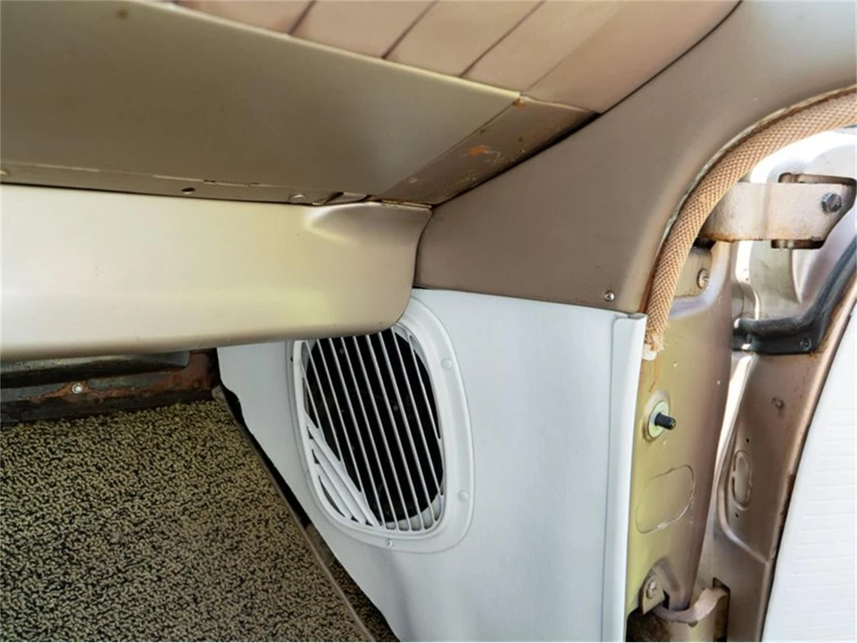 1960 Buick LeSabre - Image 23 of 31