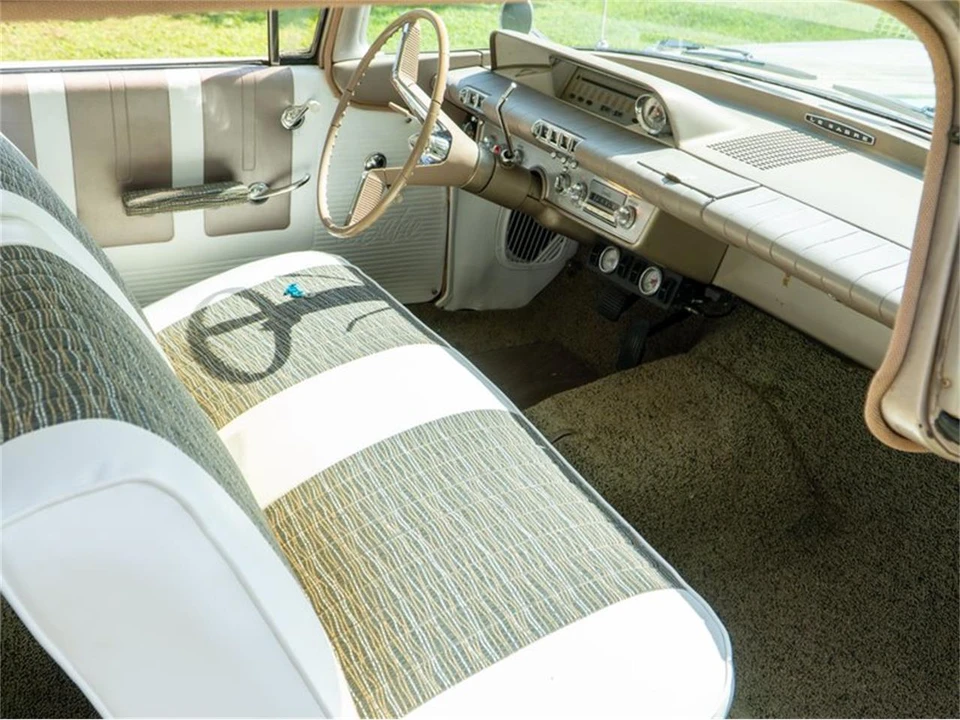 1960 Buick LeSabre - Image 20 of 31