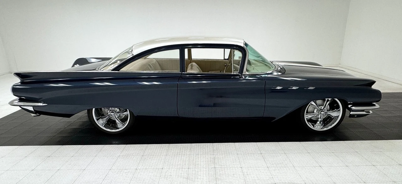 1960 Buick LeSabre - Image 6 of 12