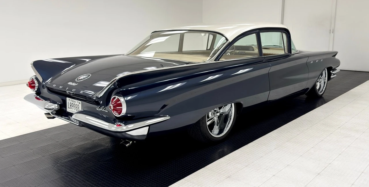 1960 Buick LeSabre - Image 5 of 12