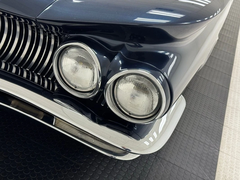 1960 Buick LeSabre - Image 10 of 12