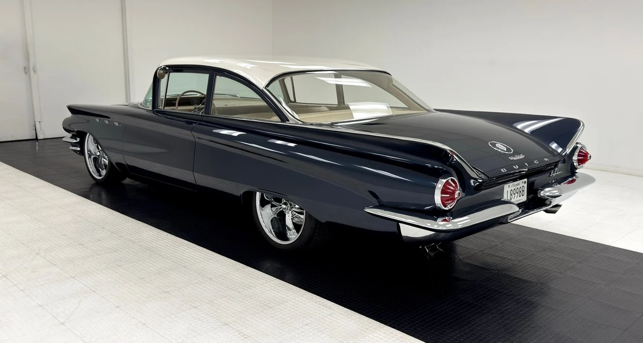 1960 Buick LeSabre - Image 3 of 12