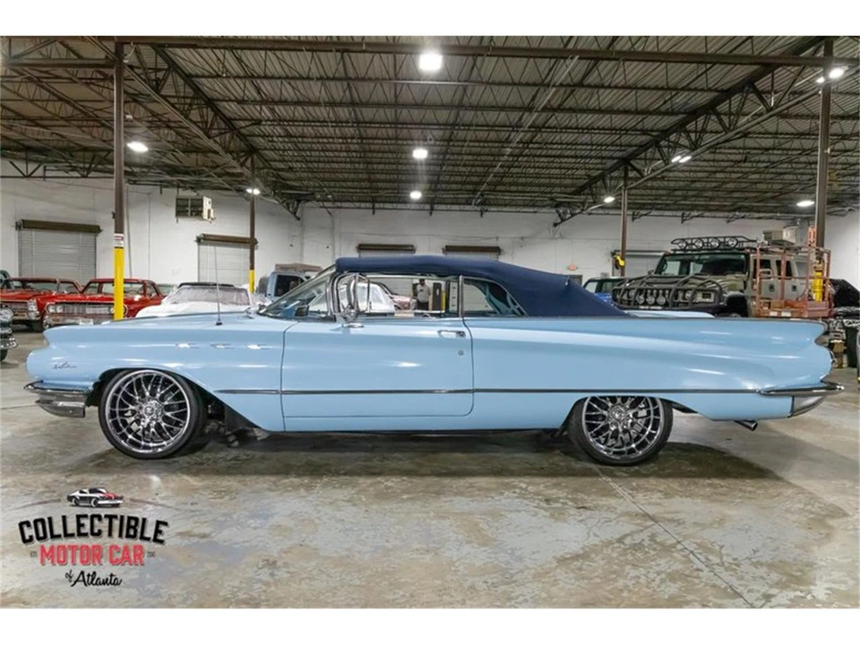 1960 Buick LeSabre - Image 12 of 31
