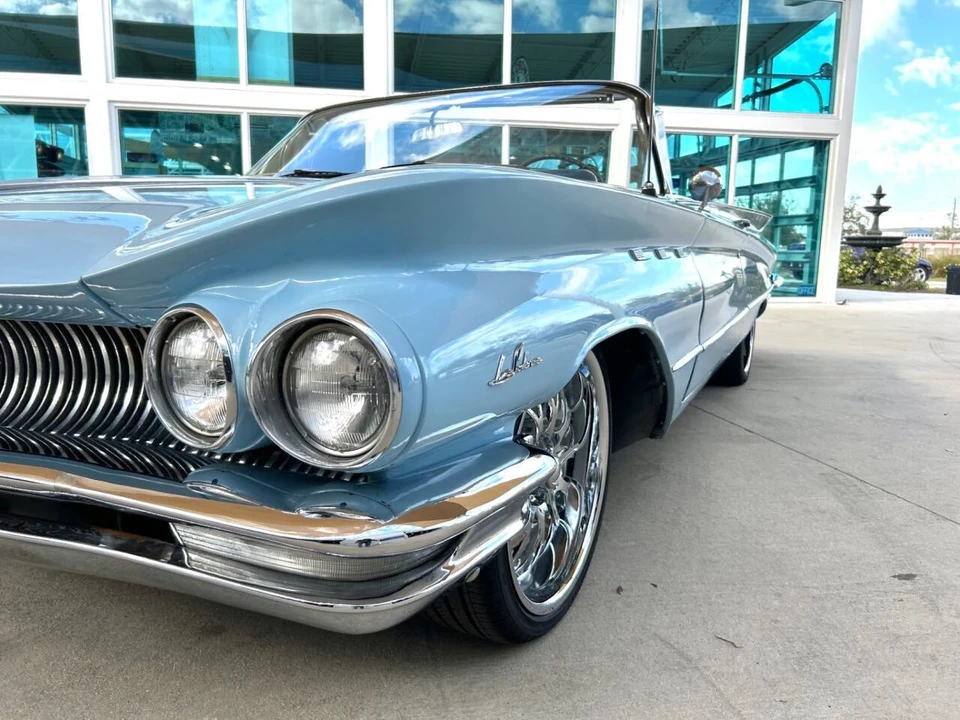 1960 Buick LeSabre - Image 9 of 21