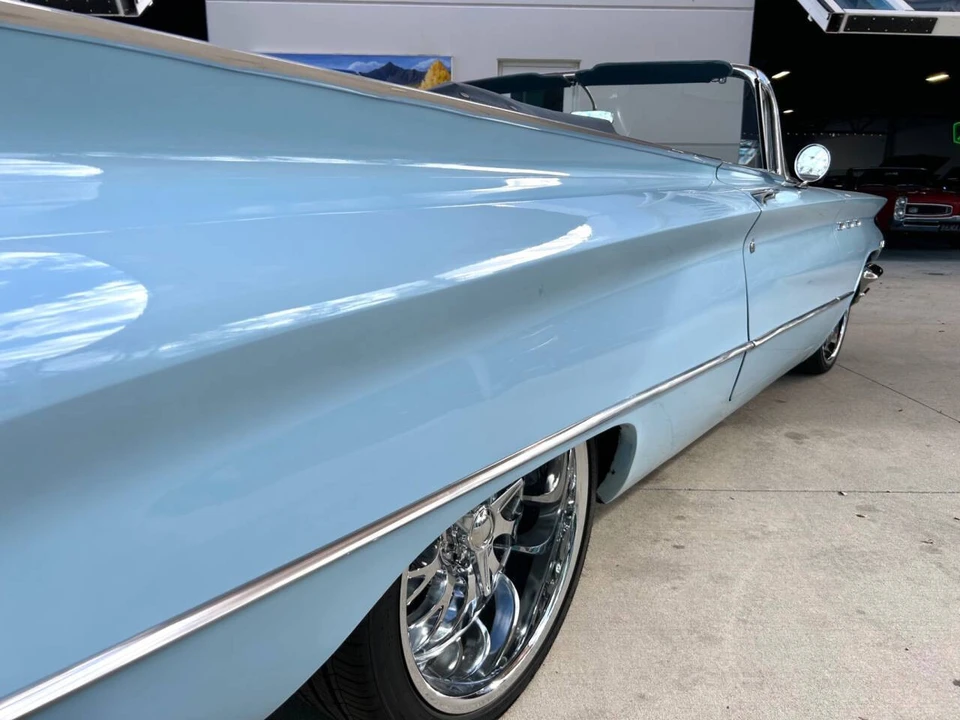 1960 Buick LeSabre - Image 14 of 21