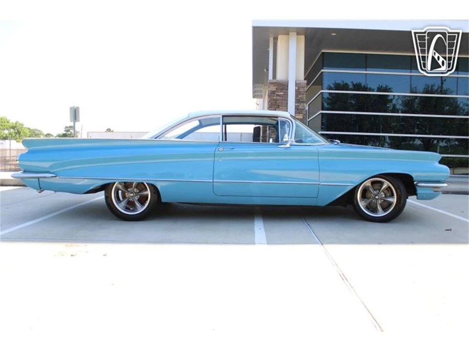 1960 Buick LeSabre - Image 16 of 31