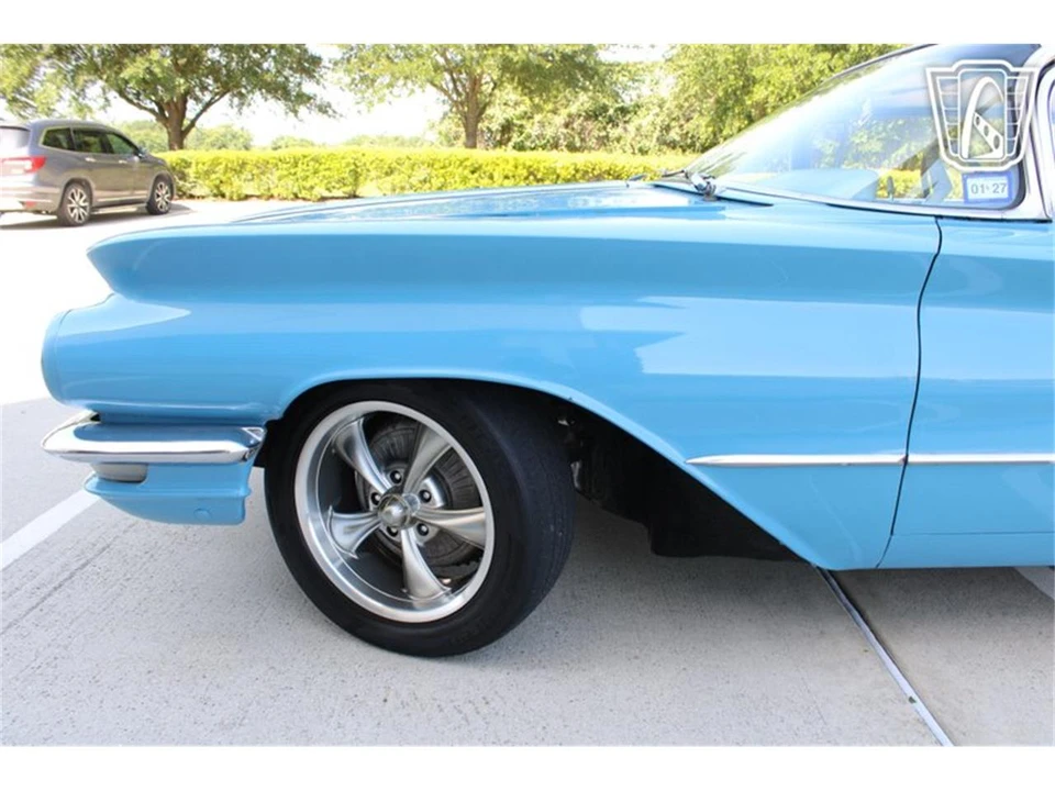 1960 Buick LeSabre - Image 27 of 31