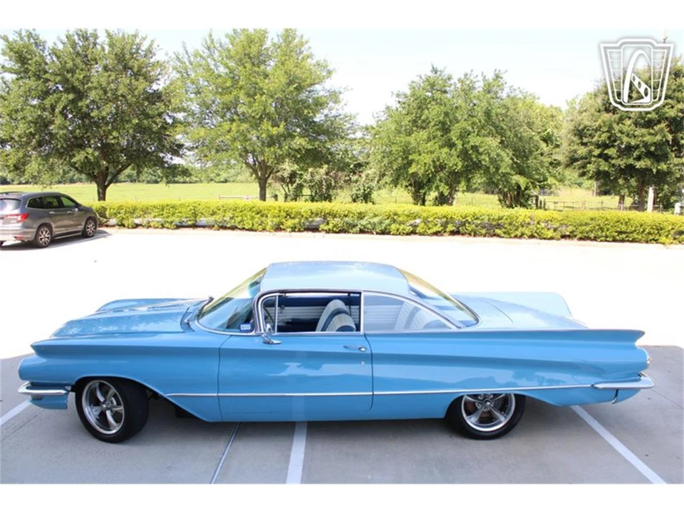 1960 Buick LeSabre - Image 2 of 31