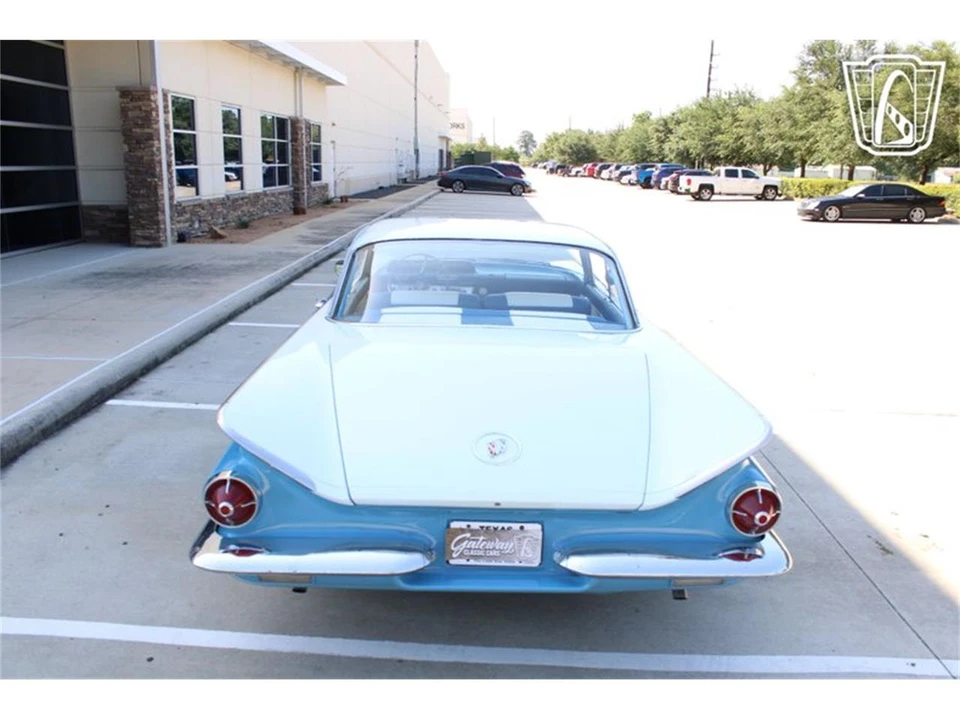 1960 Buick LeSabre - Image 8 of 31