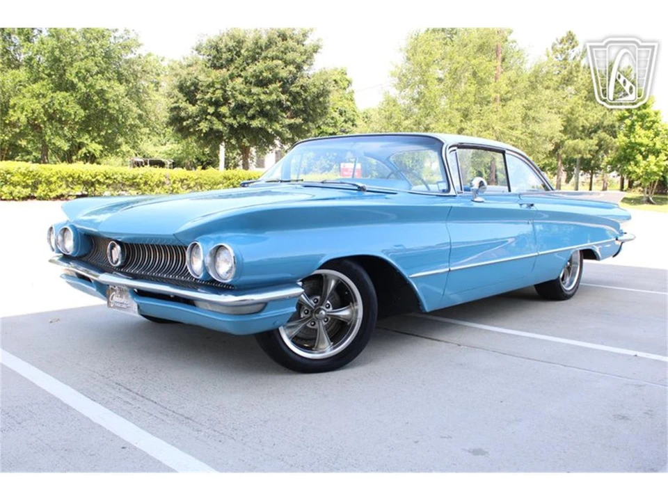 1960 Buick LeSabre - Image 25 of 31