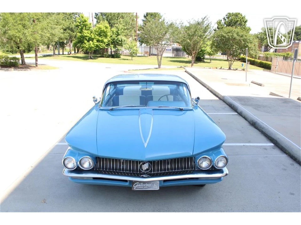 1960 Buick LeSabre - Image 20 of 31
