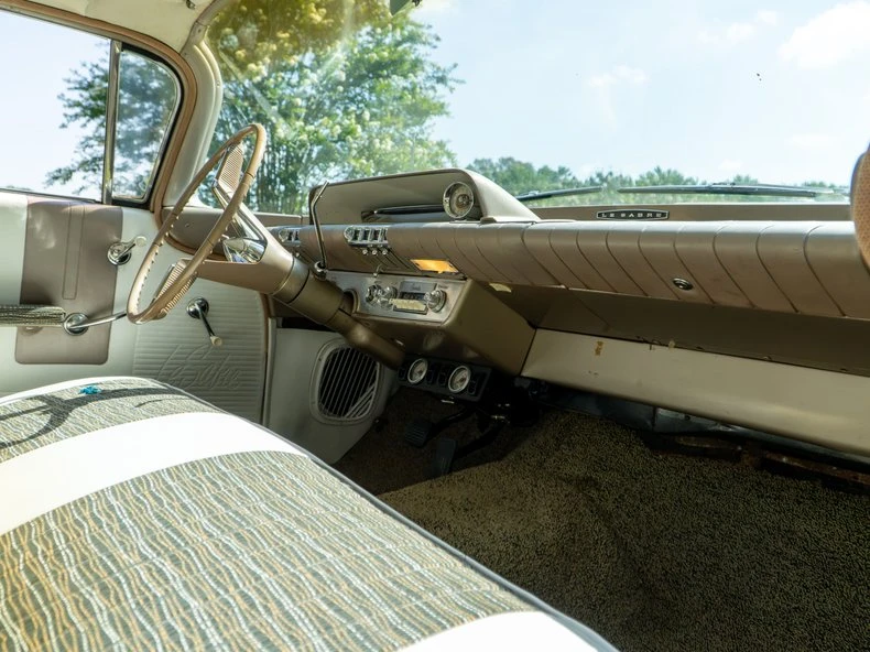 1960 Buick LeSabre - Image 24 of 31