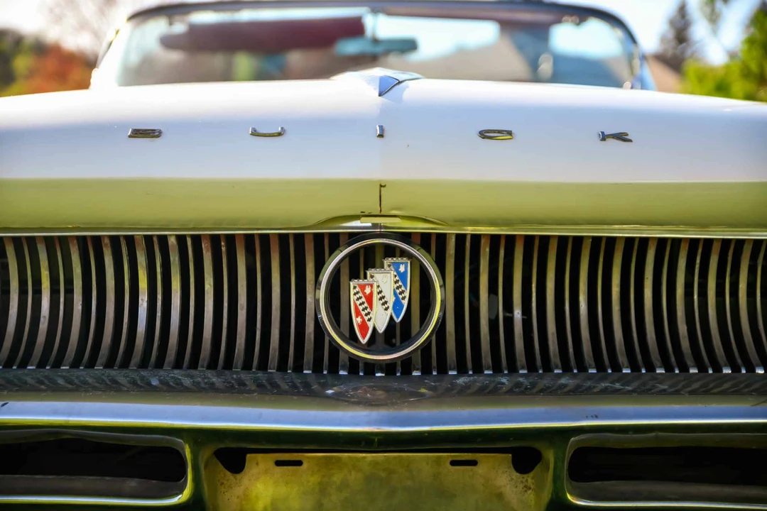 1960 Buick LeSabre - Image 23 of 31
