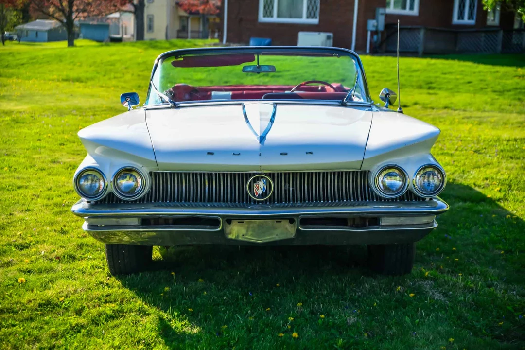 1960 Buick LeSabre - Image 7 of 31