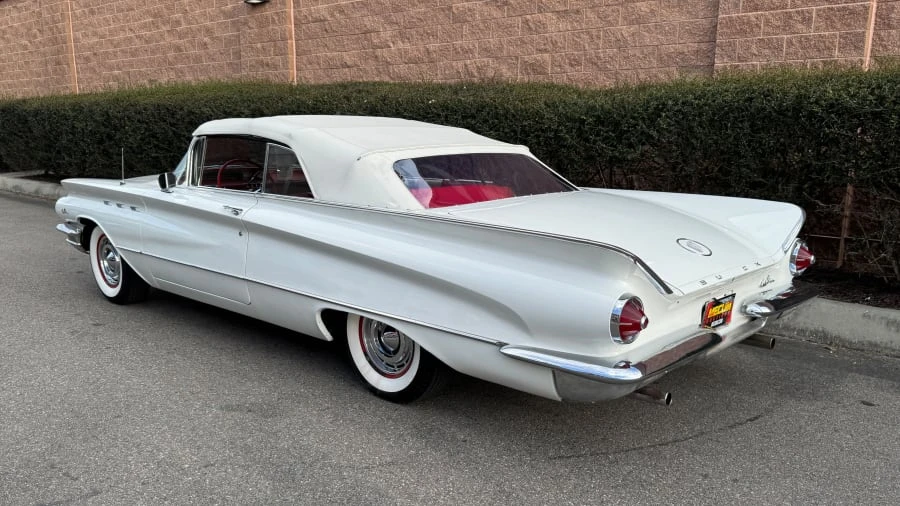 1960 Buick LeSabre - Image 3 of 5