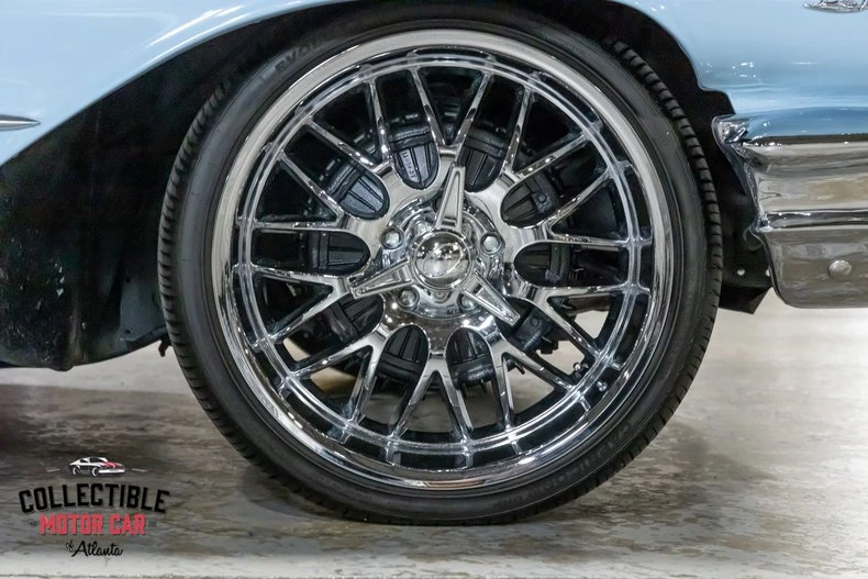 1960 Buick LeSabre - Image 27 of 31