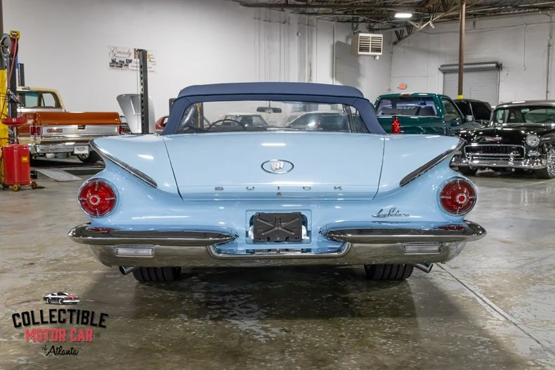 1960 Buick LeSabre - Image 10 of 31