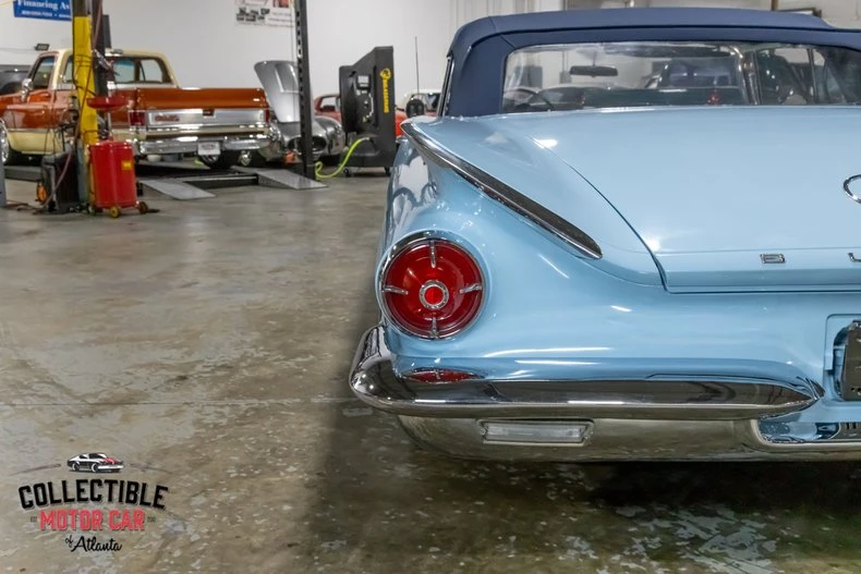 1960 Buick LeSabre - Image 21 of 31