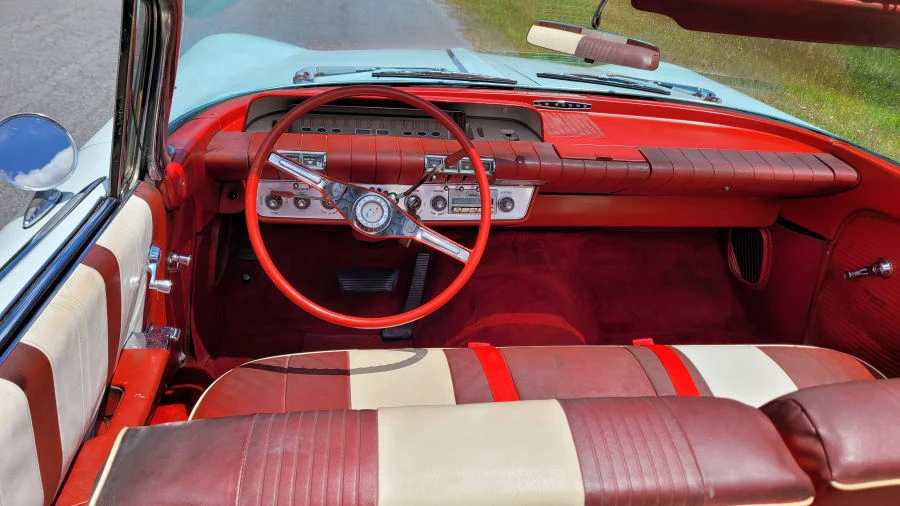 1960 Buick LeSabre - Image 4 of 31