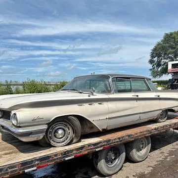 1960 Buick LeSabre Custom Sedan 4D