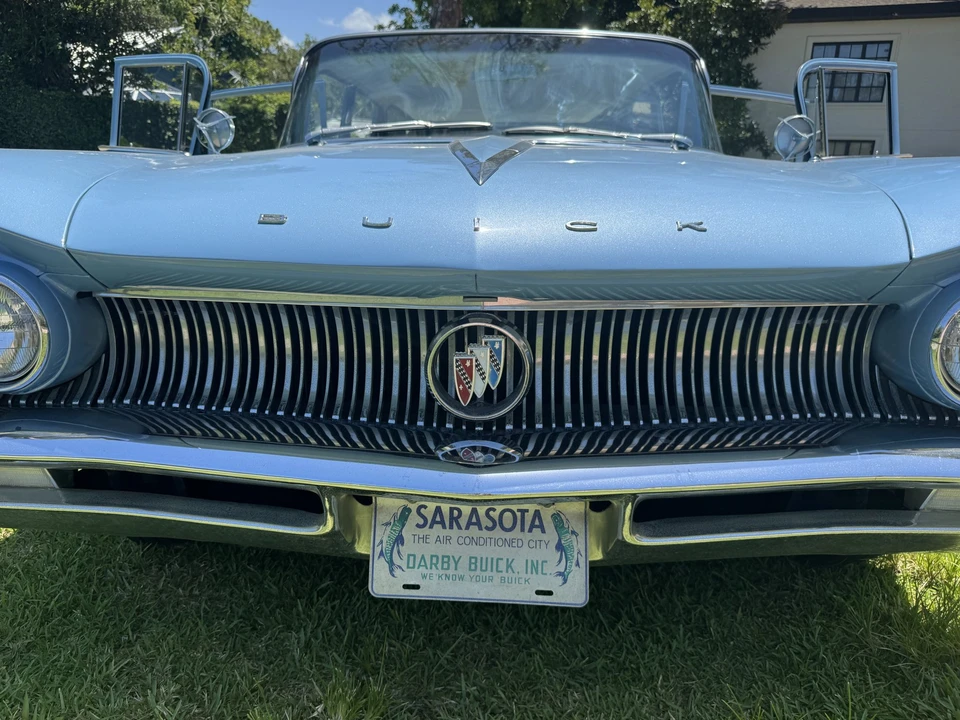 1960 Buick LeSabre - Image 5 of 31