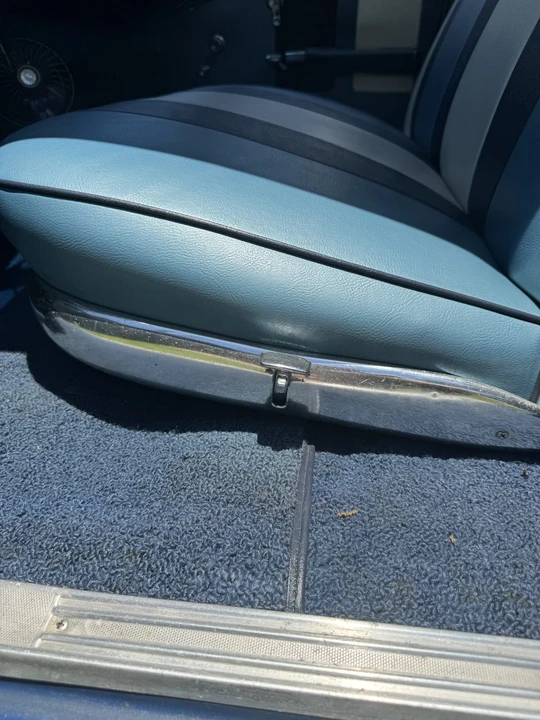 1960 Buick LeSabre - Image 17 of 31