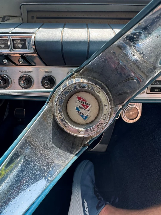 1960 Buick LeSabre - Image 21 of 31