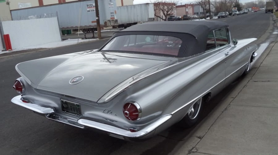 1960 Buick LeSabre - Image 11 of 12
