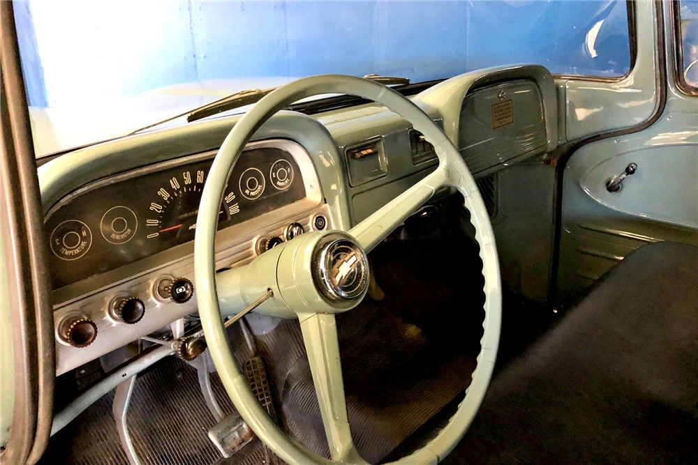 1960 Chevrolet Task Force - Image 4 of 8