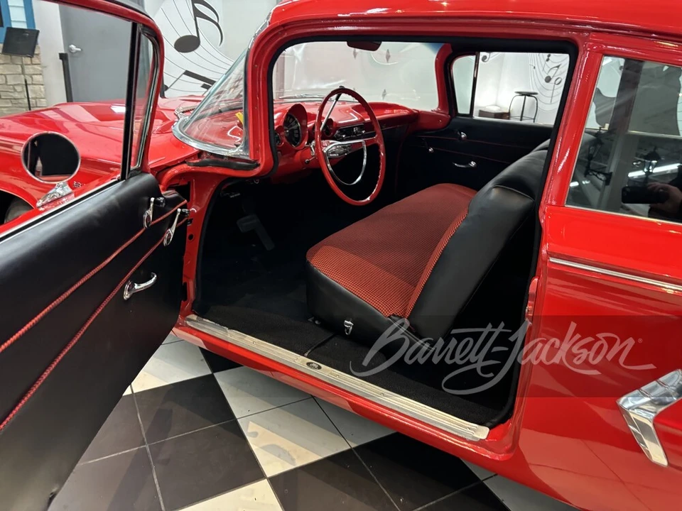 1960 Chevrolet Biscayne - Image 21 of 31