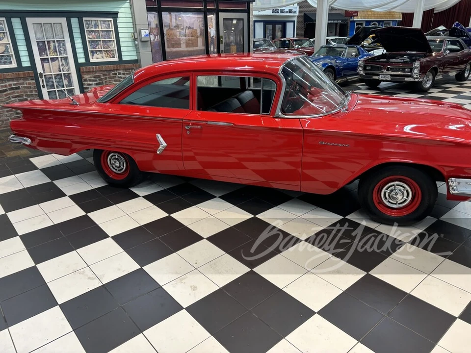 1960 Chevrolet Biscayne - Image 25 of 31