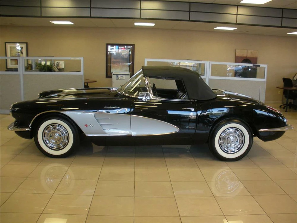 1960 Chevrolet Corvette C1 - Image 4 of 4